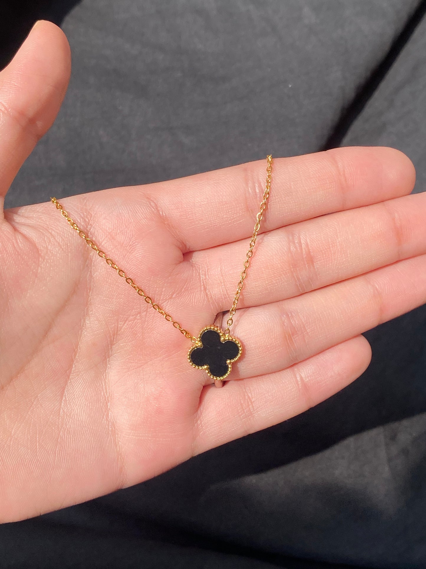 Dotted clover Pendant