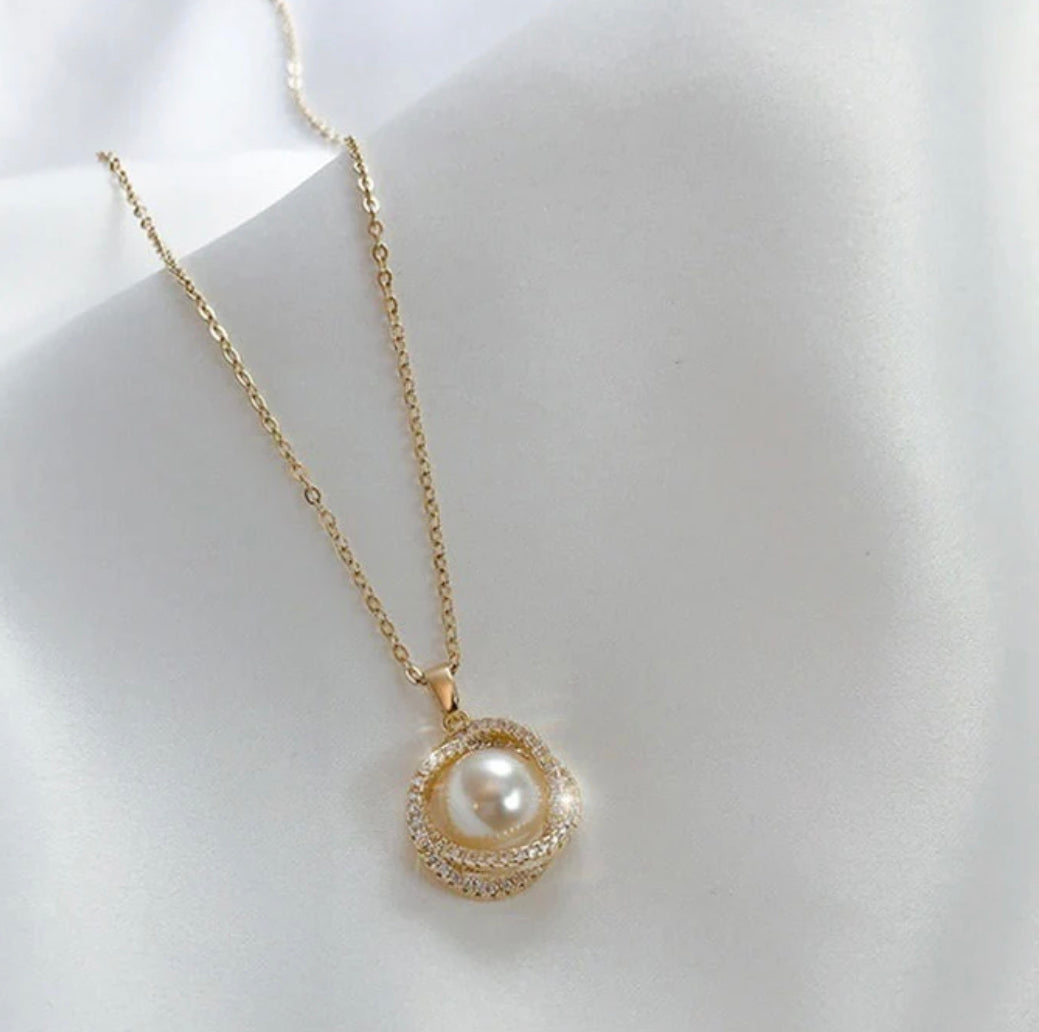 Pearl beaded pendant