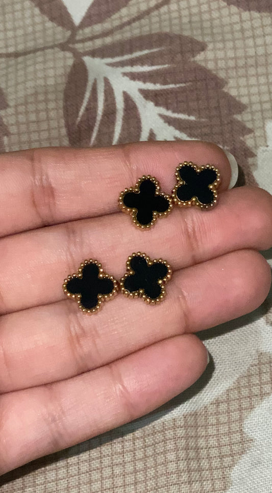 Black dotted clover studs