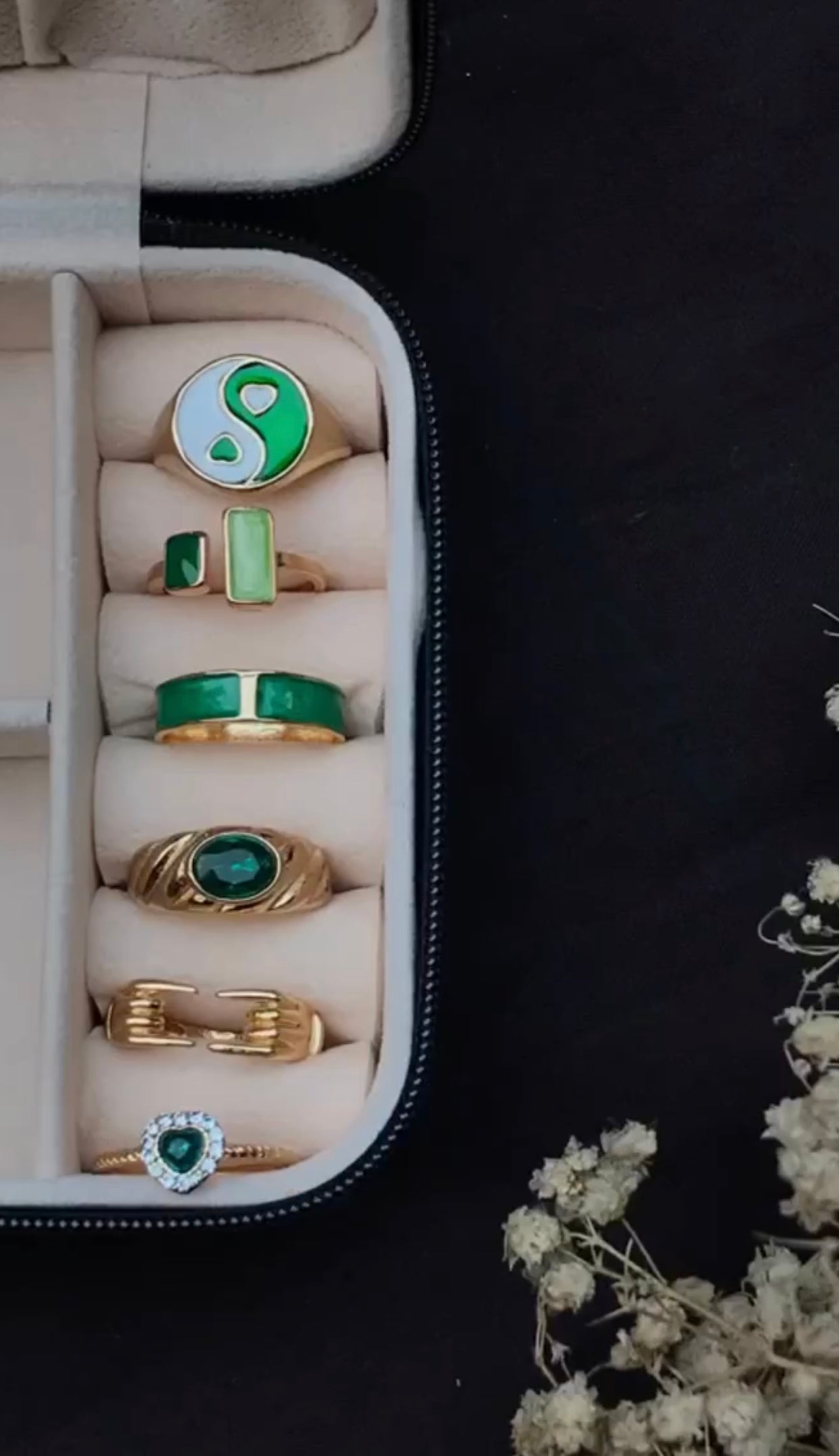 Green hug ring stack