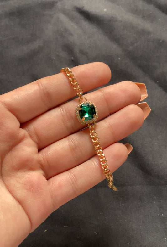 Exquisite Emerald bracelet